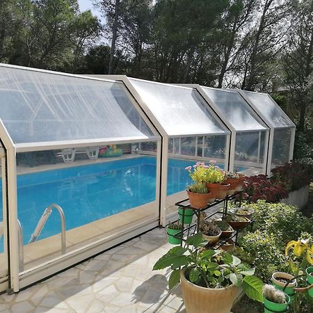 Studio Meuble Independant Chez L'Habitant Uchaux Εξωτερικό φωτογραφία